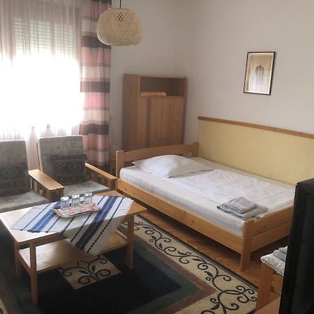 Kertesz Rozsa Vendeghaz Hotel Nagykanizsa Buitenkant foto