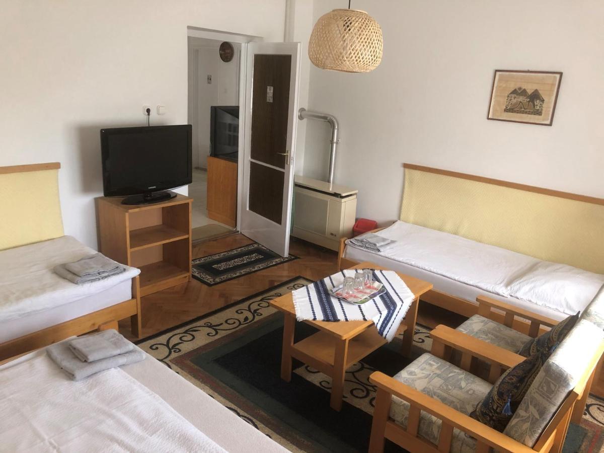 Kertesz Rozsa Vendeghaz Hotel Nagykanizsa Buitenkant foto